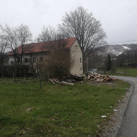 Ajdovščina Apartma Burjuca 아파트 외부 사진